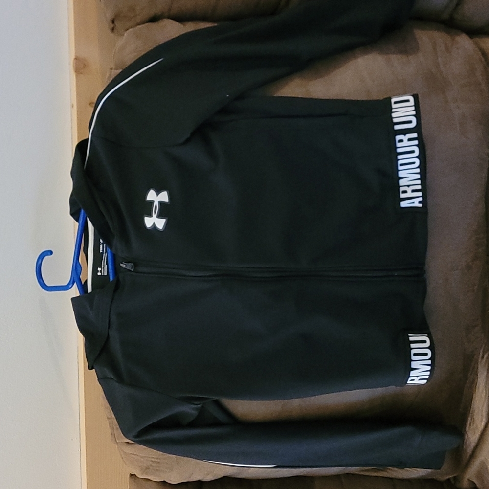 Girls under armour hooded shirt